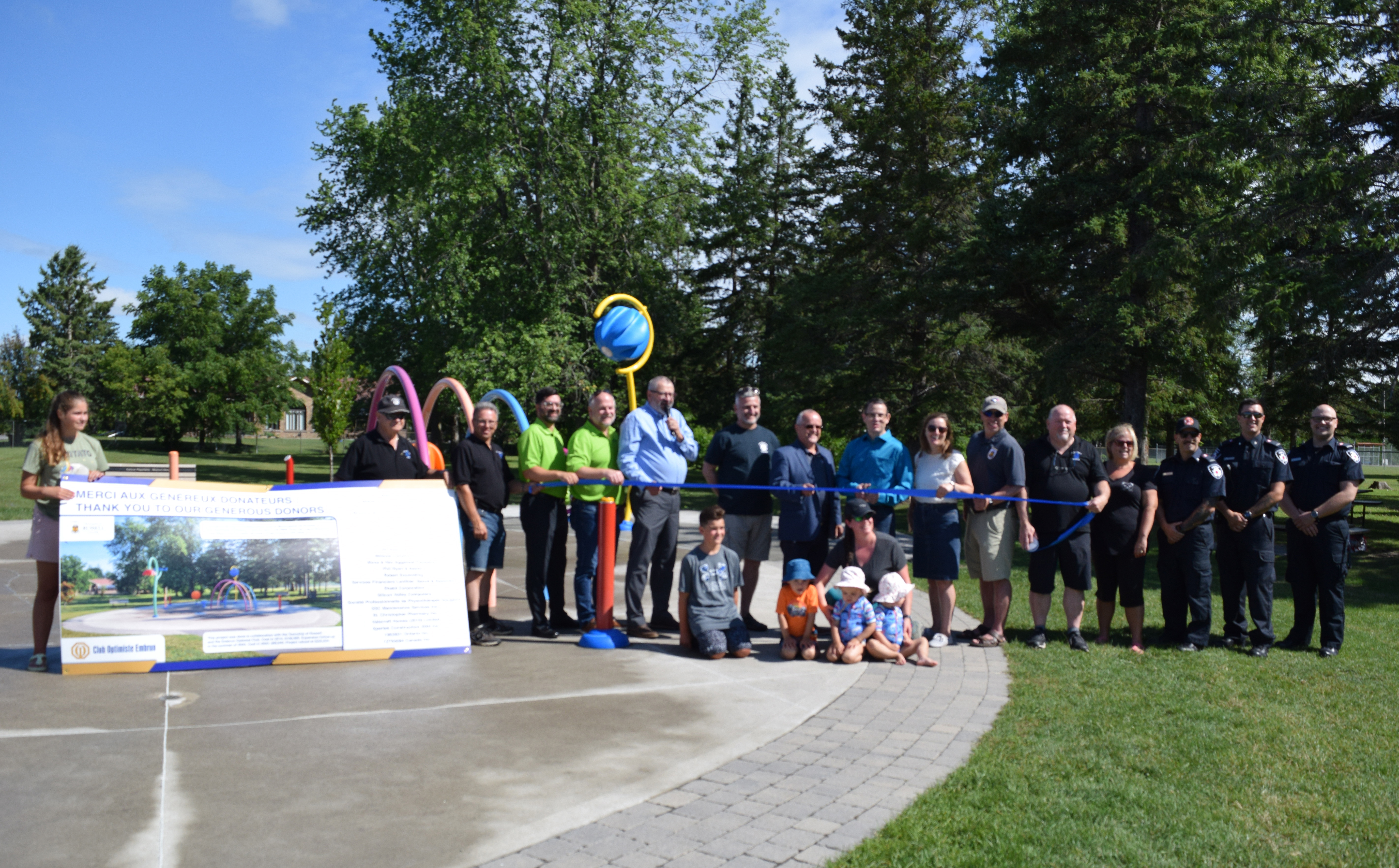 Ribbon cutting for opening