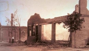 Le bâtiment Kenny qui contenait la banque d'Hochelaga et un magasin général