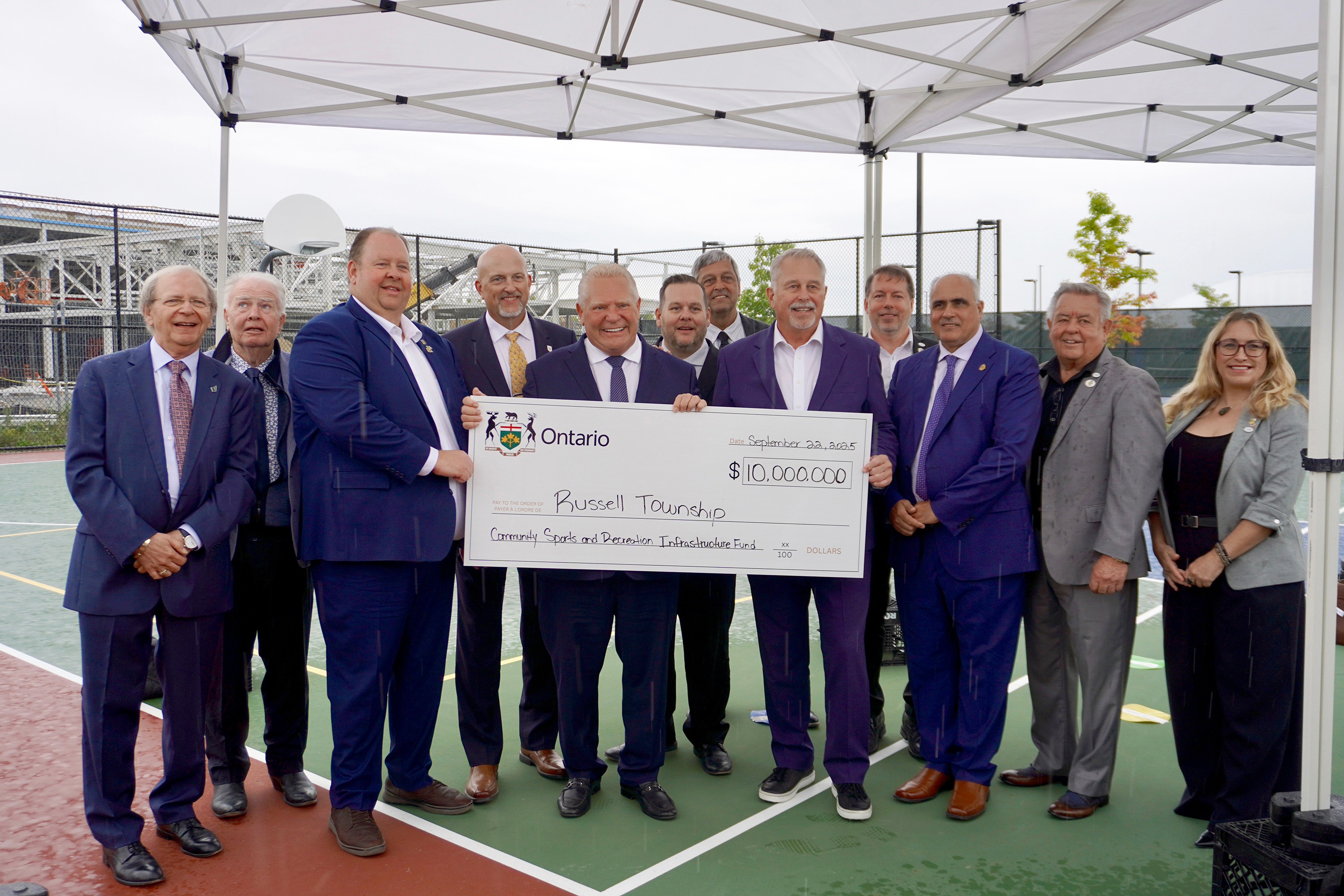 Group with cheque